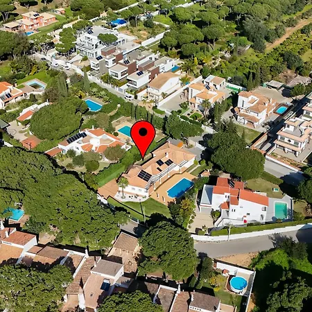 Exclusive Toulouse With Pool In Falesia Algarve Vila