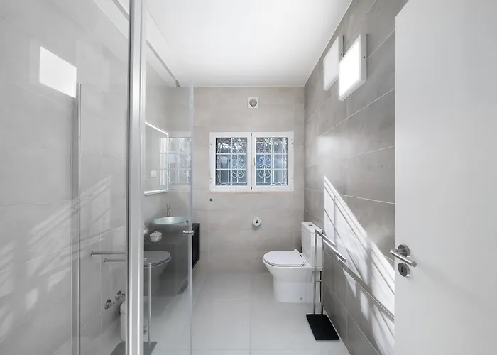 Exclusive Toulouse With Pool In Falesia Algarve 빌라